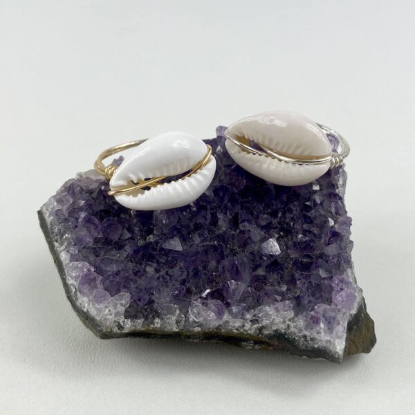 Shell Wire Ring Cowrie Style #1